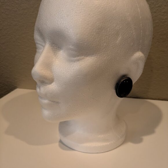 Lot of 3 vintage stud earrings, formal black earrings - in good condition - Picture 2 of 4